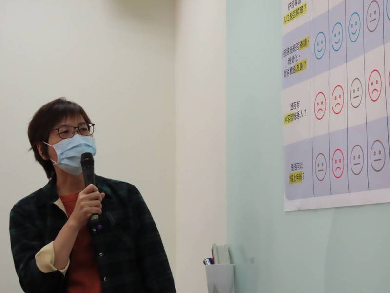 蔡壁如表示,最近民眾黨會不定期召開「民眾監督紓困中心」,以各項評比指數檢視政府的紓困是否到位。(Photo by 林祐任/台灣醒報)