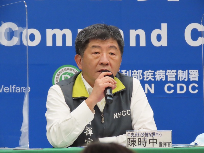 疫情中心指揮官陳時中21日宣佈國內新增1確診,區域交流因透明資訊程度不一暫不考慮開放。(photo by 施凱文/台灣醒報)