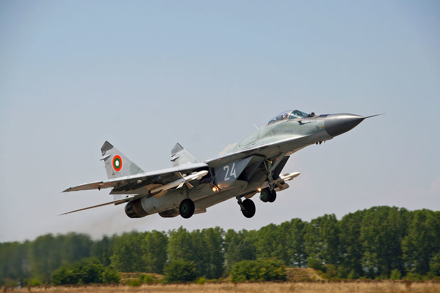 利比亞近日有許多戰機、轟炸機與無人機進駐,德國總理梅克爾雖然呼籲停戰,但外界對此不抱太多期望。(維基百科)
