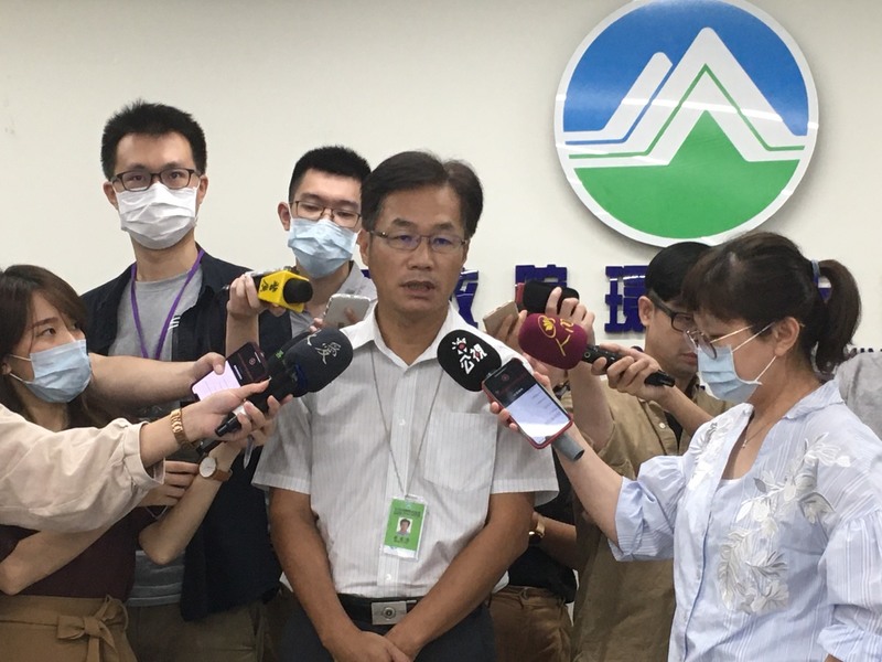 環保署10日表示,將對惡意排放空污廠商提高罰責及權重,對於不知情及一般民眾的裁罰則降低。圖為處長蔡孟裕。(photo by 施凱文/台灣醒報)
