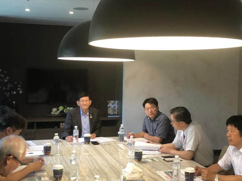 後疫情時代,台中商業要如何推動復甦?地方舉辦小型座談集思廣義。(photo by 劉東皋/台灣醒報)