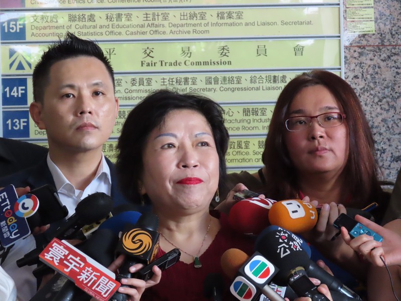 國民黨6日至陸委會所在處的中央聯合辦公大樓開記者會,批其藐視人權,將兒童受教權當政治籌碼。(photo by施凱文/台灣醒報)