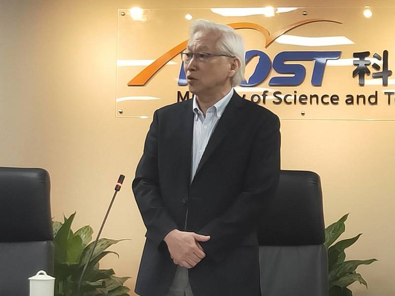科學園區上半年營業額皆大幅成長,科技部長吳政忠樂觀預估,成長動能可延續到下半年。(Photo by 呂翔禾/台灣醒報)