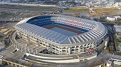 橫濱當地政府和科技公司合作,希望能逐步讓球場再度滿座。(Photo from Wikipedia)