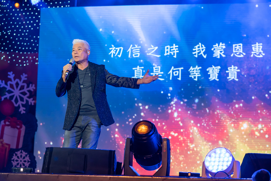 今年聖誕節,基督徒藝人巫啟賢將在「聖誕愛無限」音樂慶典現場高歌。(主辦單位提供)