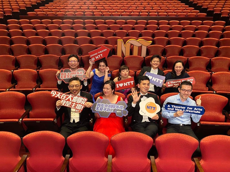 台中國家歌劇院與焦元溥合作找來音樂家拍一系列的「表演CHILL什麼」小短片,讓一般觀眾更懂歌劇小知識。(Photo by 台中國家歌劇院)