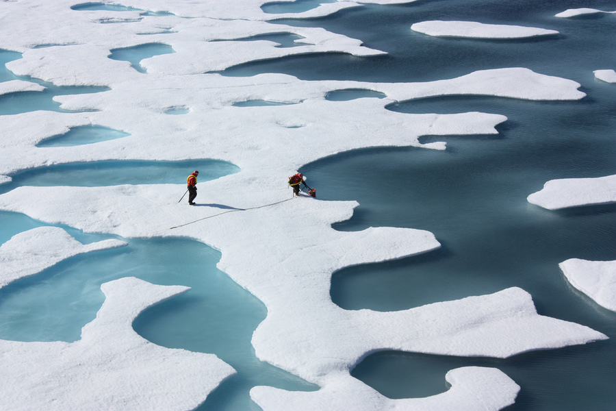 北極也出現人類製造的塑膠纖維蹤跡。(Photo by NASA Goddard Space Flight Centeron Flickerunder Creative Commons license)