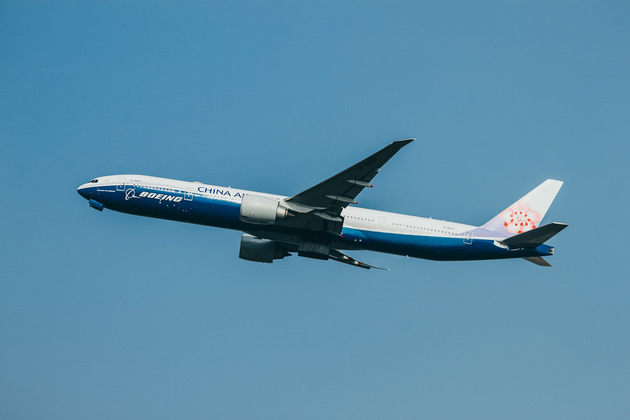 華航群聚案再擴大,新增兩名機師確診。(Photo by waychen_c on Flickr under CC2.0)