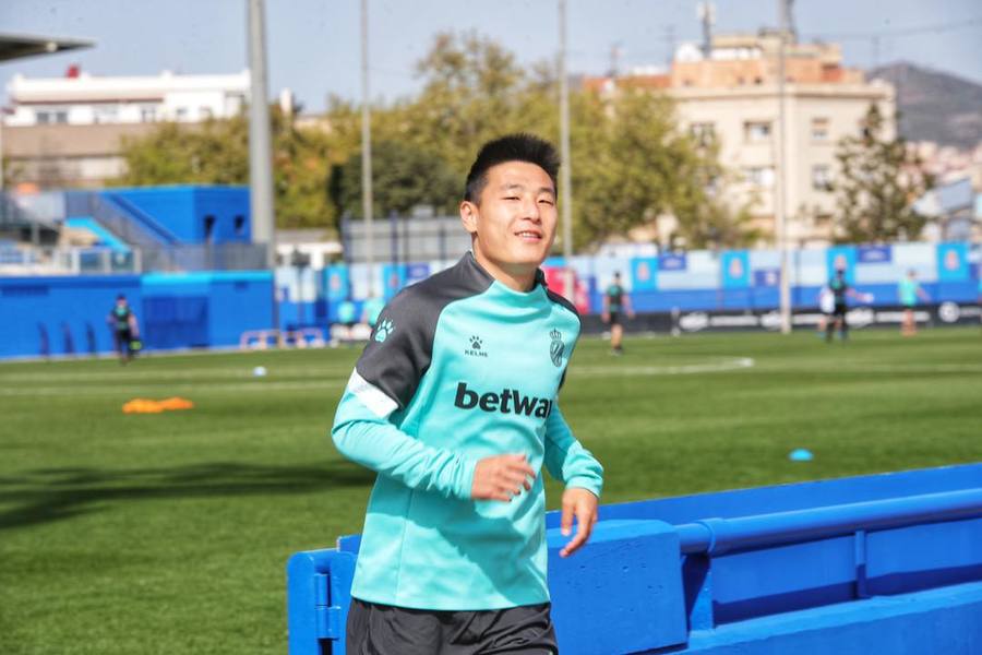 中國一哥武磊即將隨著球隊升超,重返頂級聯賽舞台。(photo from Real Club Deportivo Espanyol de Barcelona Facebook Fanpage)