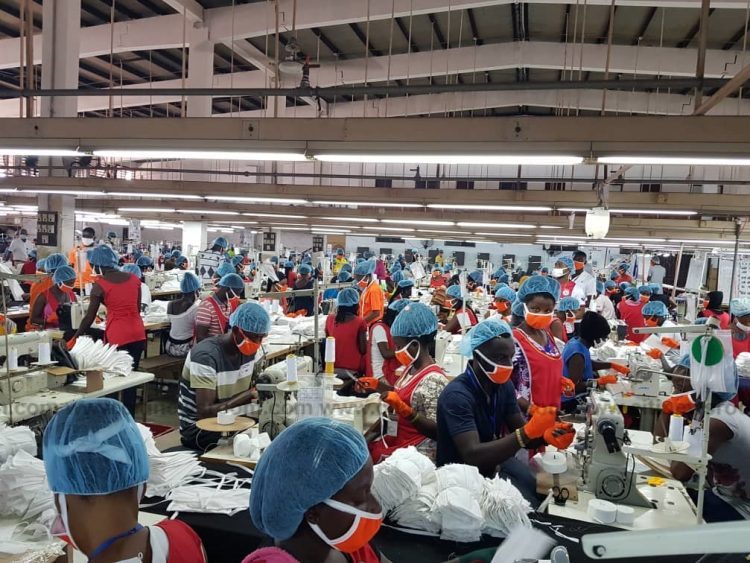 美國口罩製造商近日聯合施壓拜登,呼籲政府儘速補助國內口罩生產。(Photo on Wikimedia under CC 4.0)