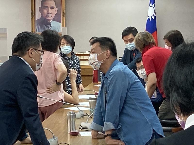 立法院13日對《調度司法警察條例》進行討論,火花四射。(Photo by 林志怡/台灣醒報)