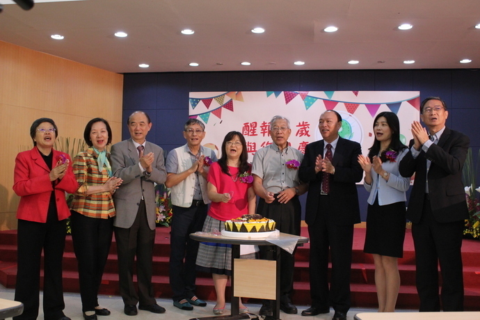 《台灣醒報》隆重舉辦9周年社慶,多位政要、媒體名人、教會牧師等嘉賓都前來祝福。(台灣醒報)