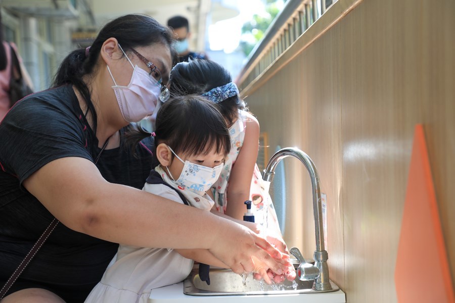 台中市社福支出增加遭審計部點名預警,社會局副局長陳坤皇說明仍在財政許可合理範圍內。圖為日前開幕的台中市大安社區公共托育家園一景。(photo by 台中市新聞局網站)