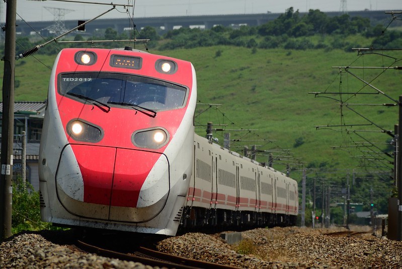 普悠瑪出軌意外判決中,只有司機被判有罪,圖非事故列車。(Photo by pinocchio CPH on Flickr under CC2.0)